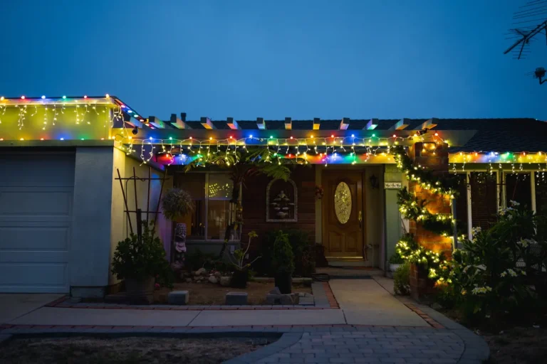 Best Christmas Lighting Installation in Burbank CA