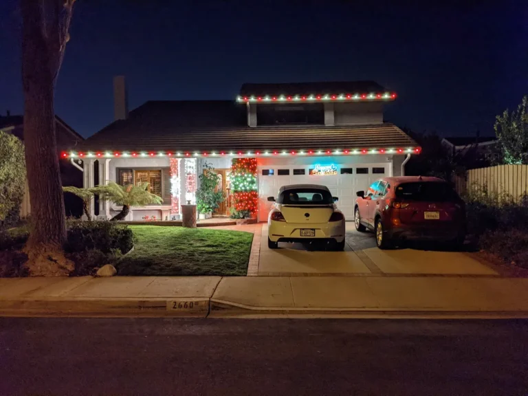 Top Christmas Lighting Installation Santa Clarita CA